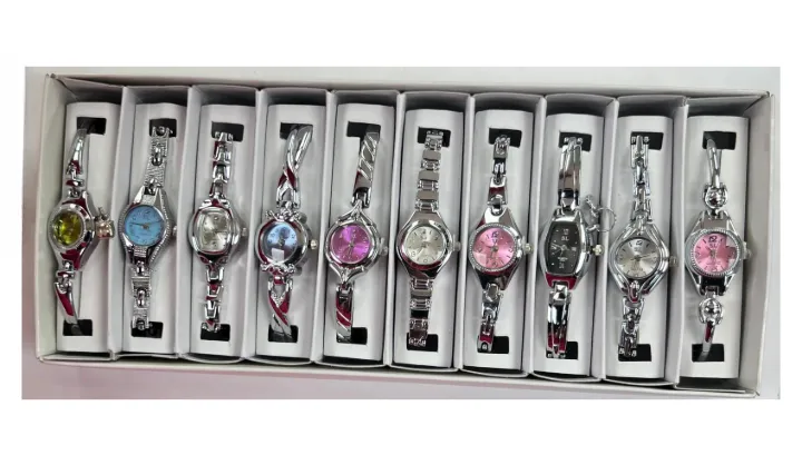 10pcs Set Women's Fashion Steel Band A13 Quartz Multi-Design Watch Bracelet