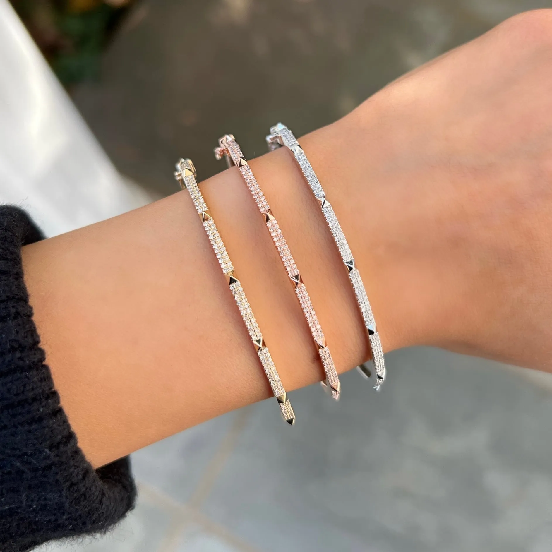 14K GOLD DIAMOND MINI SAMMY SPIKE BANGLE