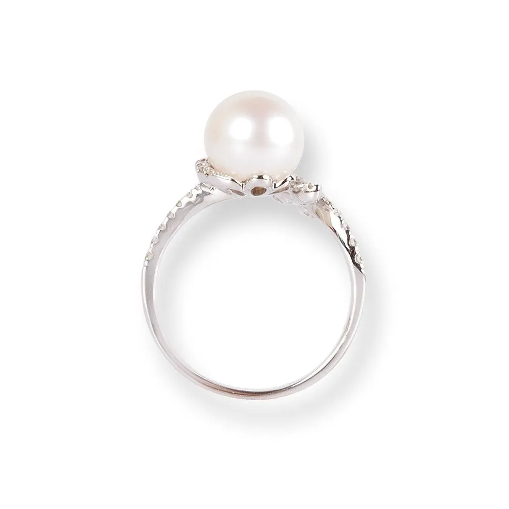 18ct White Gold Diamond & Cultured Pearl Ring LR-6653