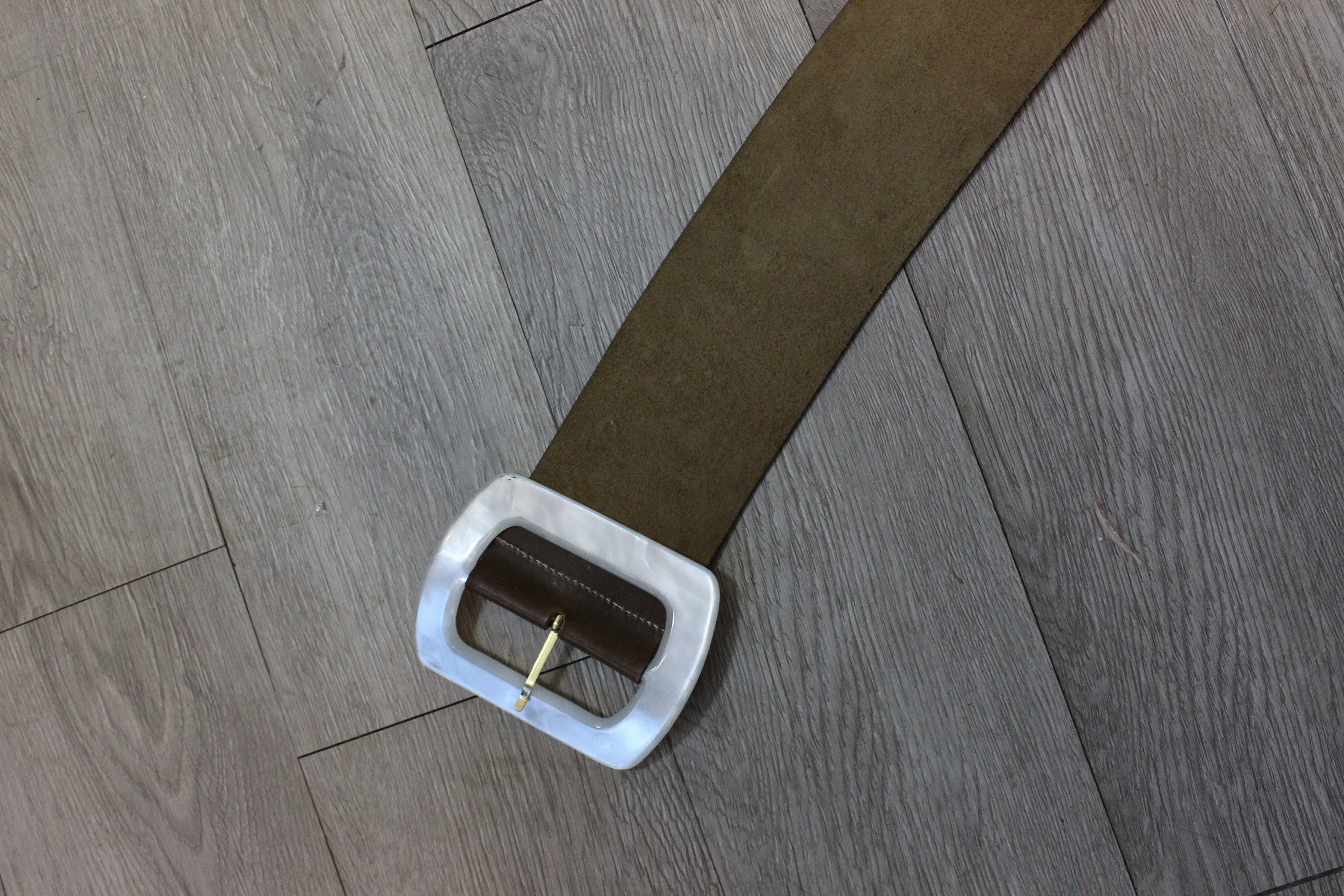 1980s ULTRA WIDE leather LUCITE buckle belt leather medium large | new spring
