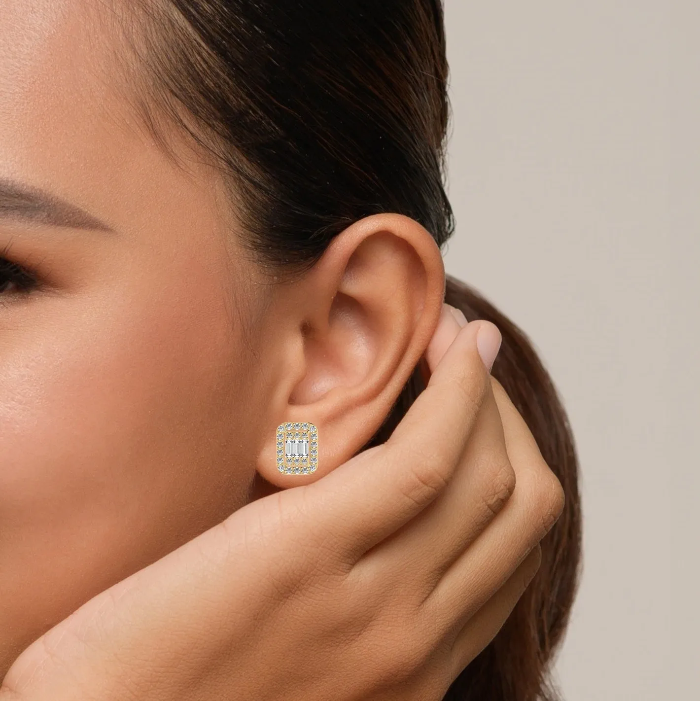 Baguette & Round Diamond Stud Earring