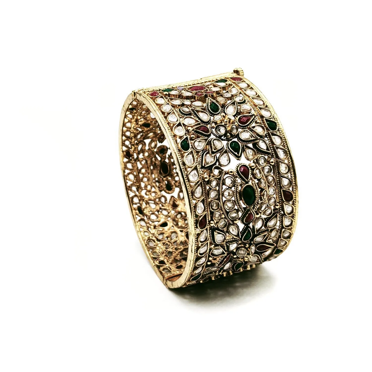 Beautiful Fashionable Bangle with Stones