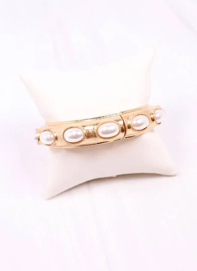 Harriette Gold   Pearl Bracelet