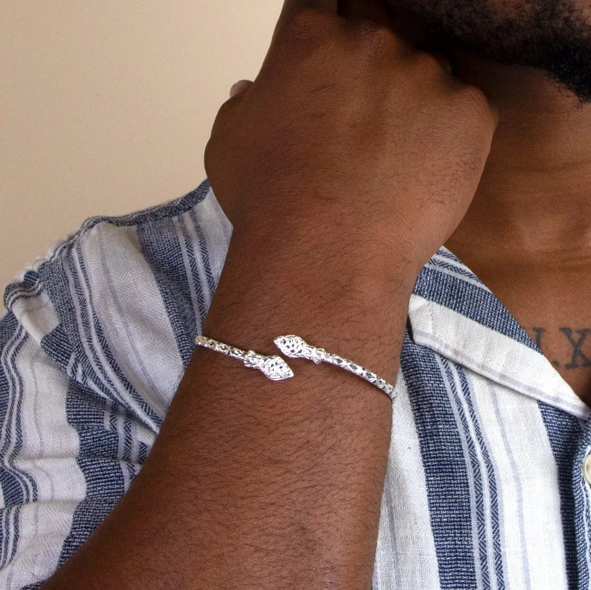 Light Snake Bangle with Calypso Pattern