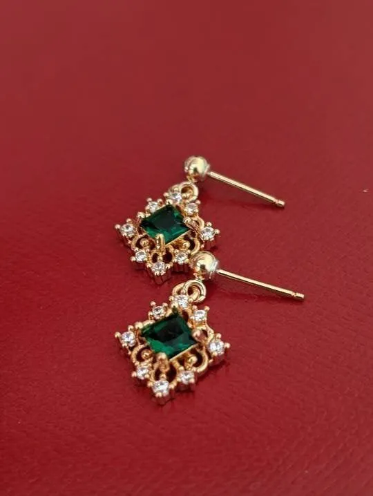 Morgan 14K Gold Earrings w. Emerald Green Gem Jewels Pendant | Vintage Inspired