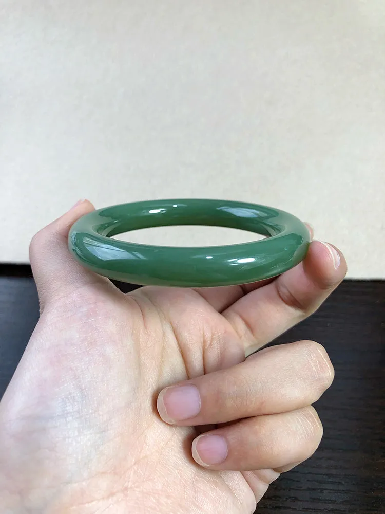 Natural Jade Bangle Nephrite Bangle Internal Diameter 53.5mm NBE024