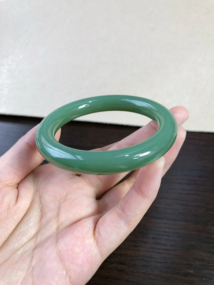 Natural Jade Bangle Nephrite Bangle Internal Diameter 53.5mm NBE024