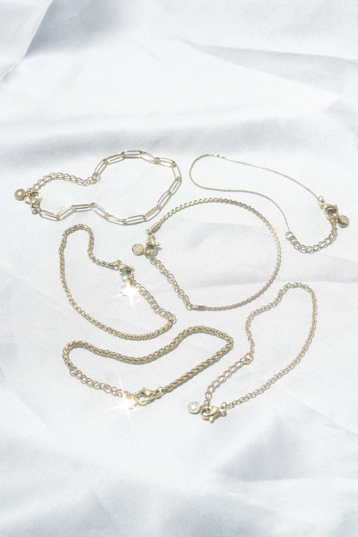 Super Tiny Wave Chain Anklet
