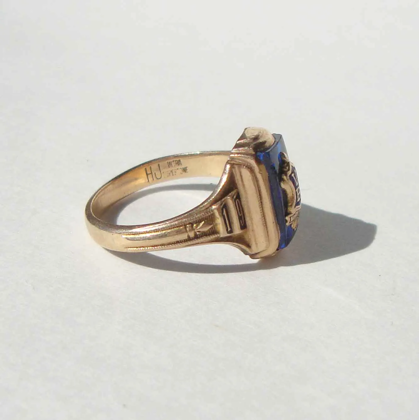 Vintage 1943 Ladies Class Ring 10K Gold Virginia Beach H.S. Sz 6 – Herff Jones